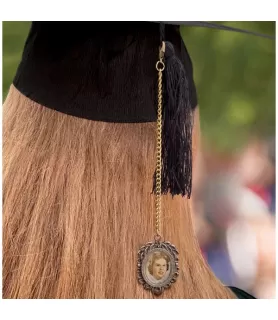 Graduation Cap Bronze Metal Keepsake Photo Chain (1ct)