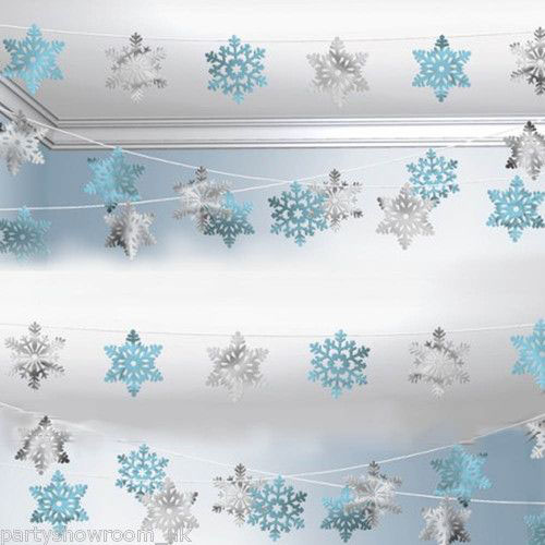 Snowflakes String Decoration (100ft)